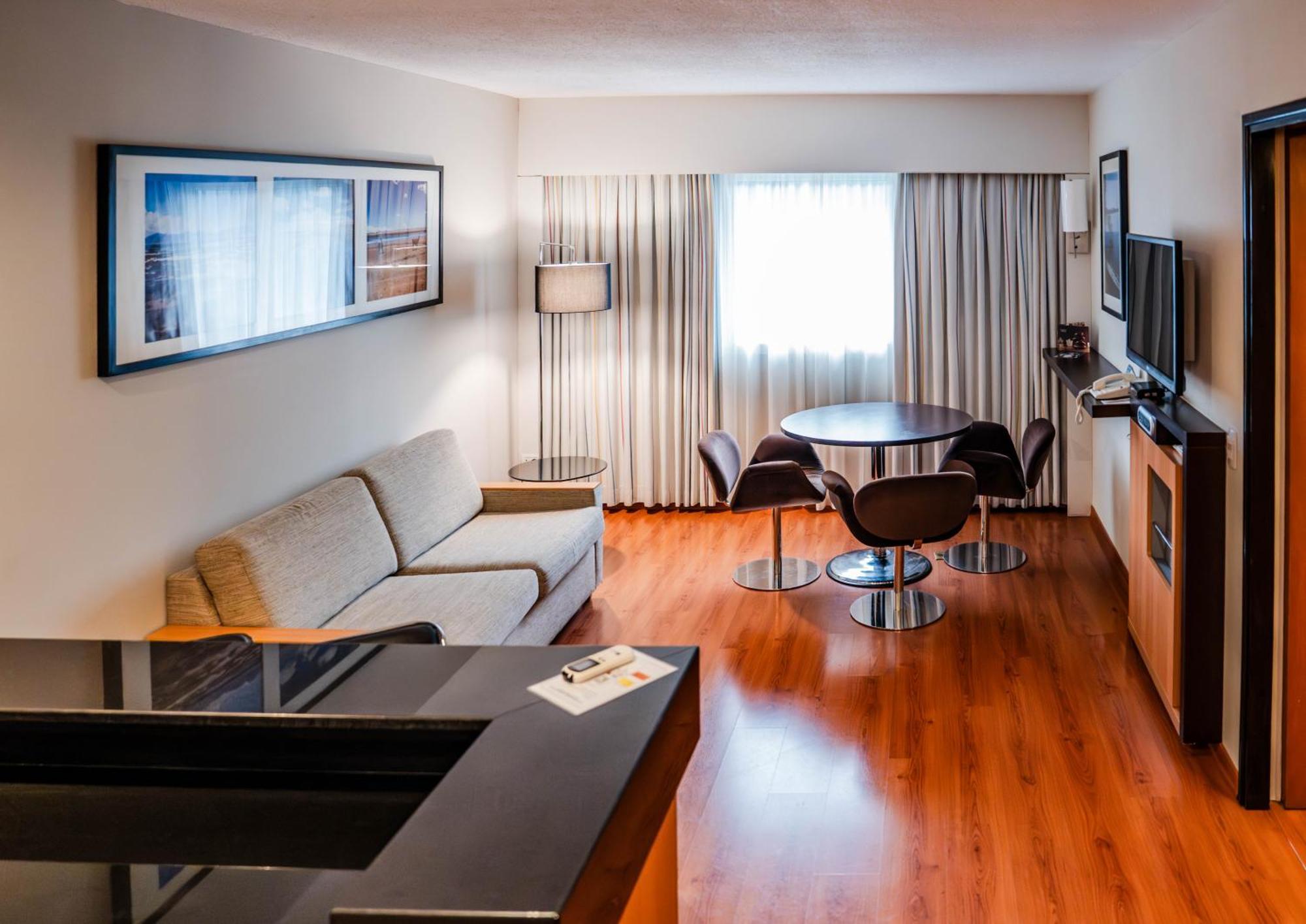 Novotel Lima San Isidro المظهر الخارجي الصورة