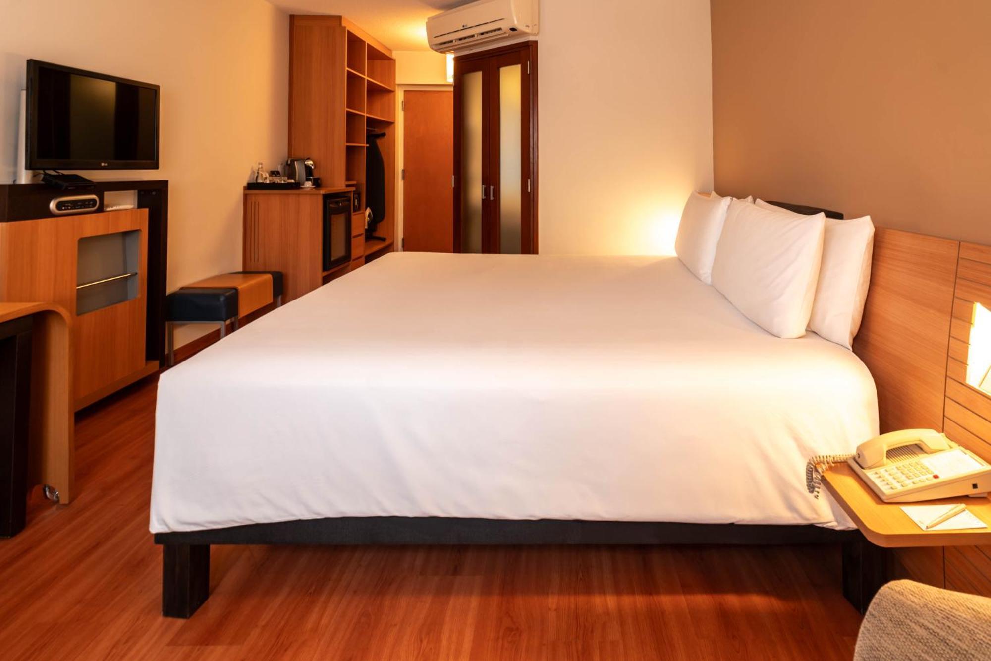 Novotel Lima San Isidro المظهر الخارجي الصورة